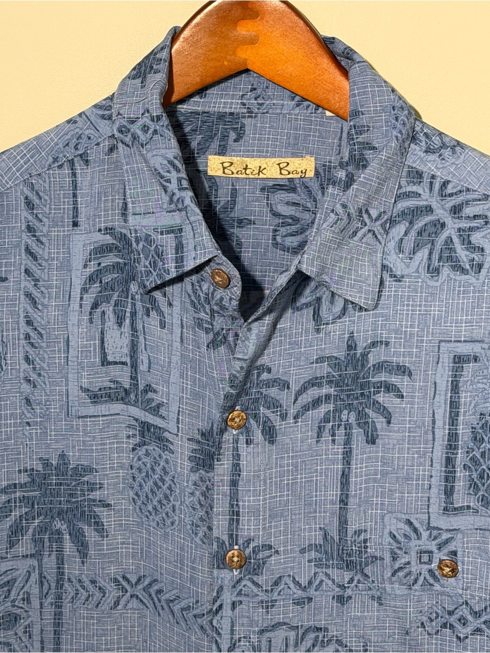 Batik Bay Men’s Blue Palm Print Island-Inspired Short Sleeve Shirt